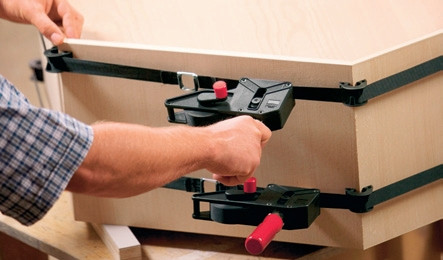 Струбцина (ленточный зажим) Bessey BAN700 - пример использования, ф.2