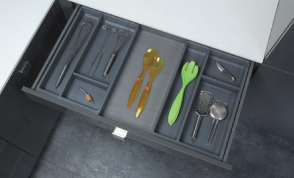 Agoform Separado - универсальный лоток для столовых приборов, Германия: пример применения 3 Agoform Separado - универсальный лоток для столовых приборов, Германия: пример применения 3