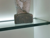 Leda L2 - светодиодная подсветка шкафа для установки на стекло, Klebe, Германия Leda L2 - светодиодная подсветка шкафа для установки на стекло, Klebe, Германия