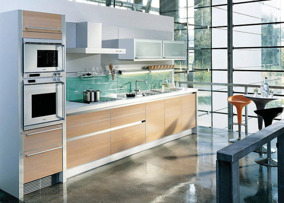 Светильник со стеклянной полочкой и интегрированным пазом для рейлинга Gera System 1 Glass, Германия Светильник со стеклянной полочкой и интегрированным пазом для рейлинга Gera System 1 Glass, Германия