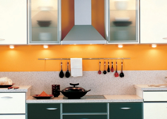 Светильник для освещения кухонных столешниц HNS (Wipo, Германия) - прозрачный, в интерьере, ф.2